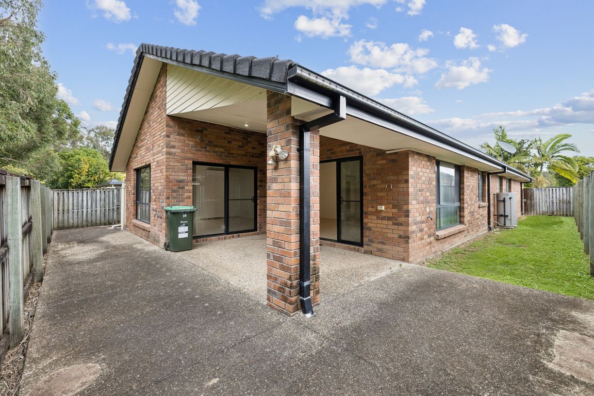 38 Runway Drive — photo from Raine & Horne Coomera | Pimpama