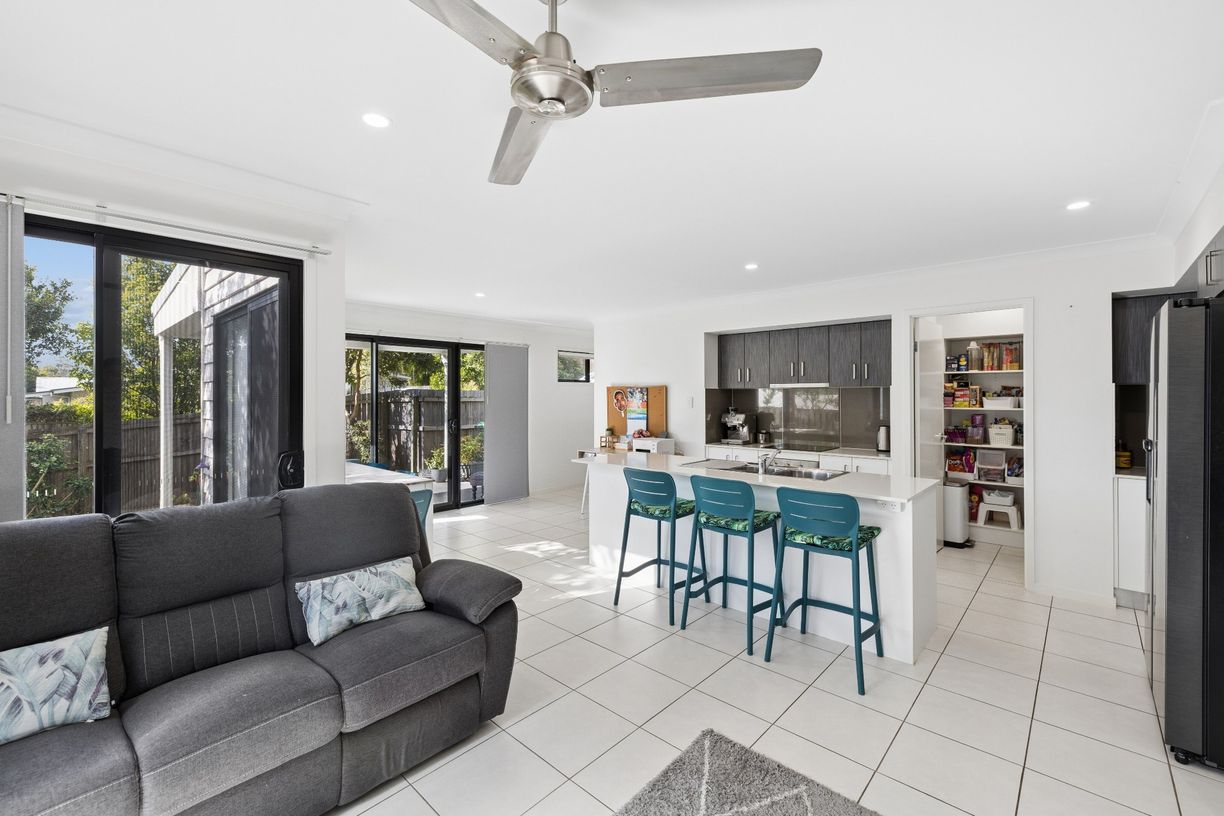 1/16 Nickel Street — photo from Raine & Horne Coomera | Pimpama