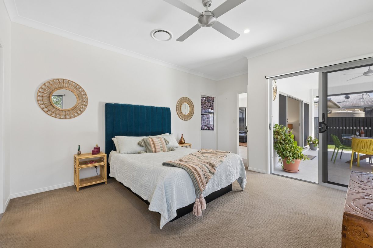 22 Peregrine Crescent — photo 27 of 30