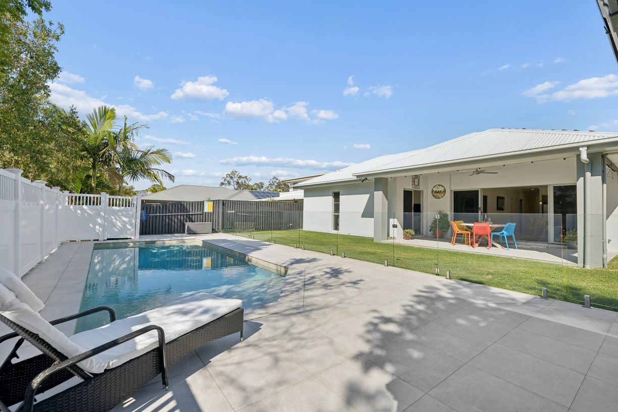 22 Peregrine Crescent — photo 5 of 30