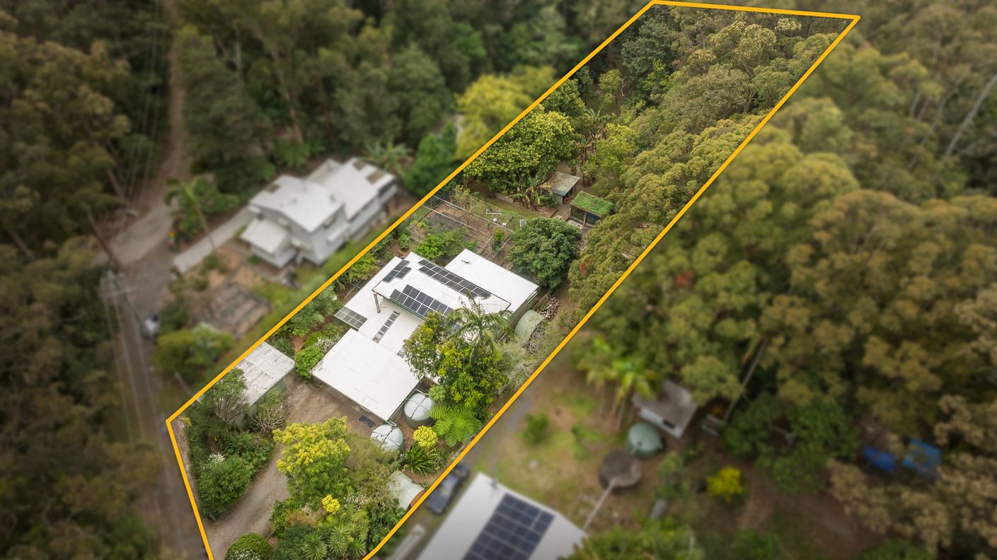 1947 Springbrook Road — photo from Raine & Horne Coomera | Pimpama