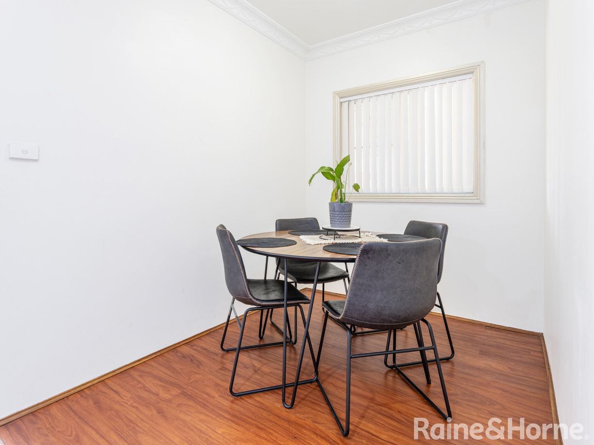 2/9-11 Hart Drive — photo 5 of 12