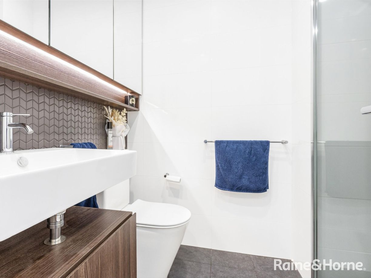 2501/12 Phillip Street — photo 6 of 17