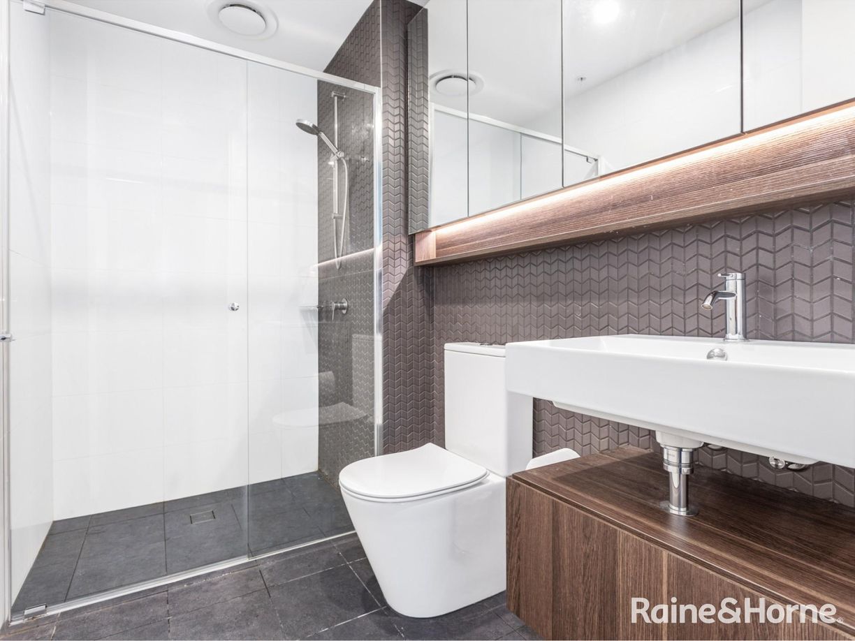 2501/12 Phillip Street — photo 8 of 17