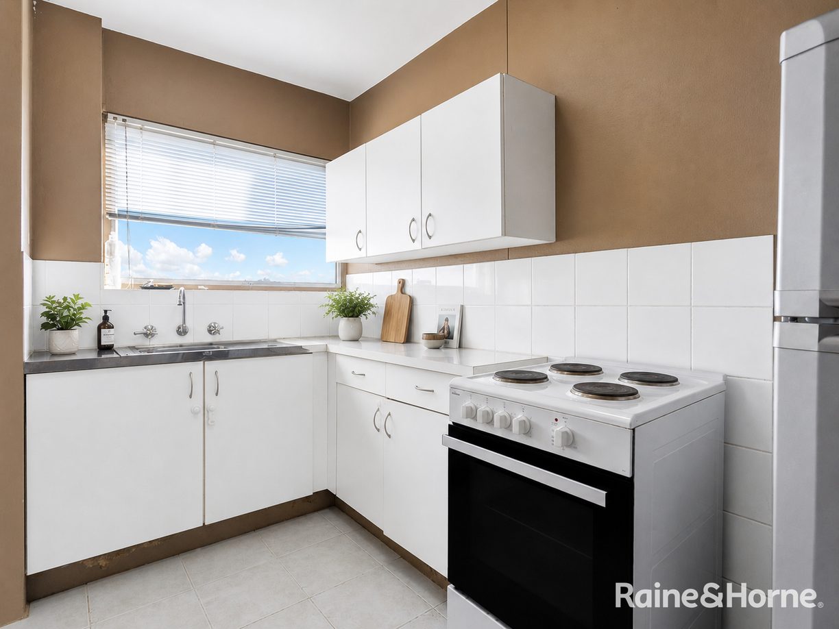 14B/15 Campbell Street — photo 3 of 8