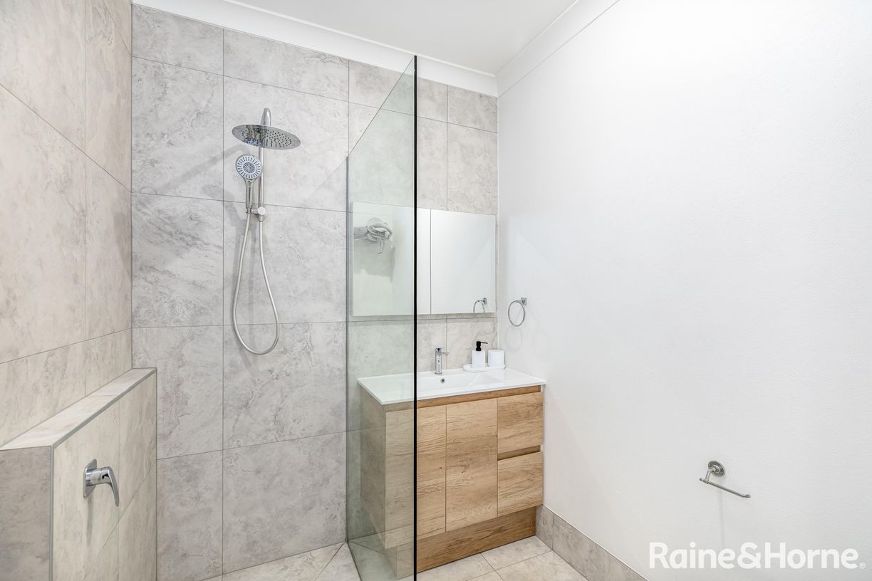 23 Tronson Road — photo 11 of 30