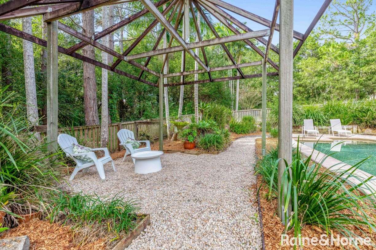 14 Pear Tree Lane — photo 17 of 22