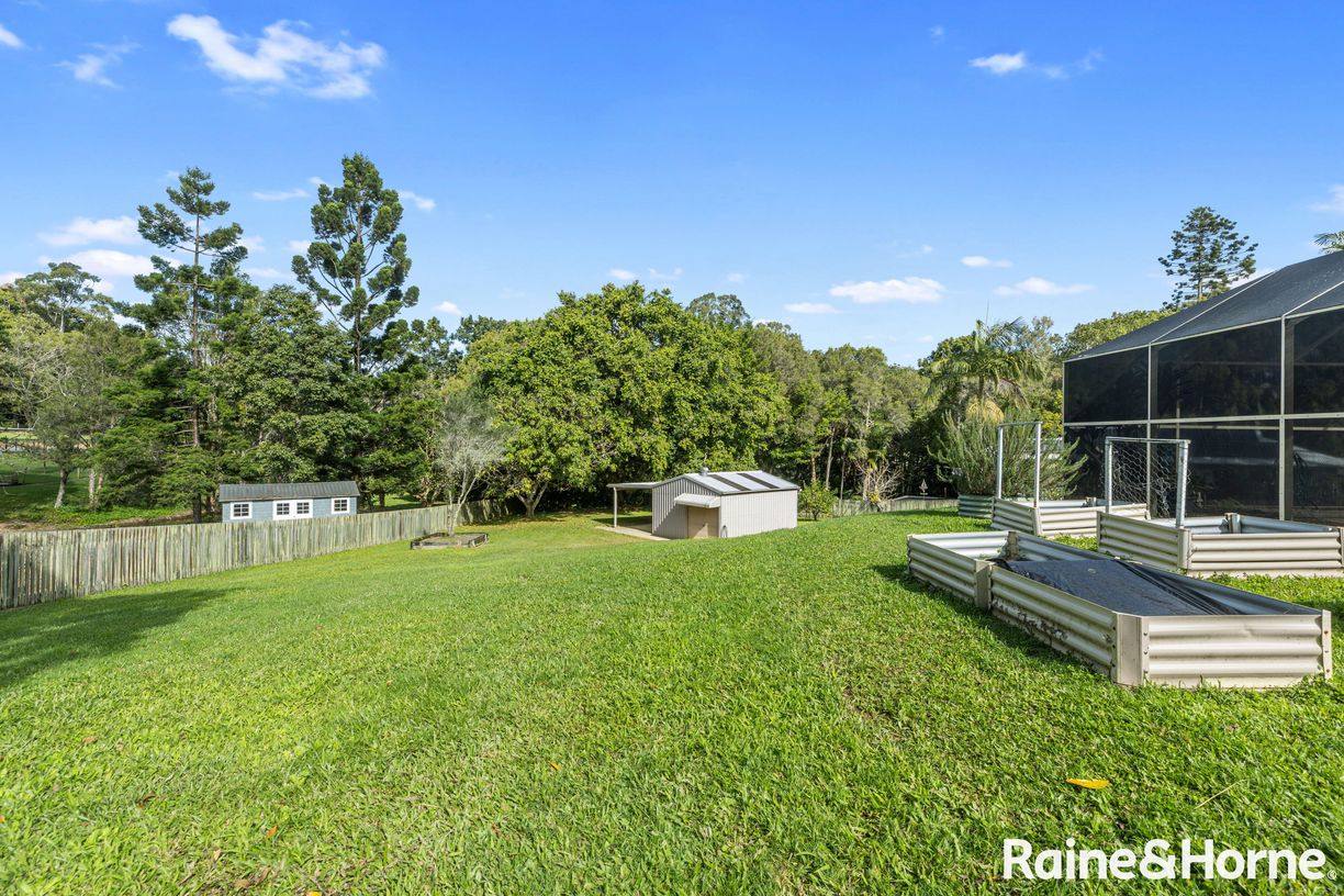 1 Curlew Crescent — photo 19 of 22
