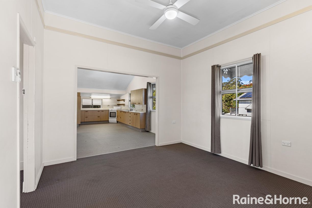 31 Miva Street — photo 11 of 22