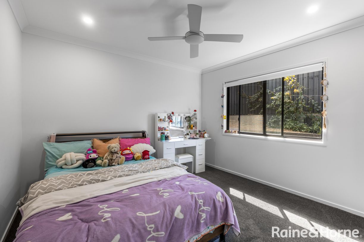40 Blue Wren Place — photo 13 of 20