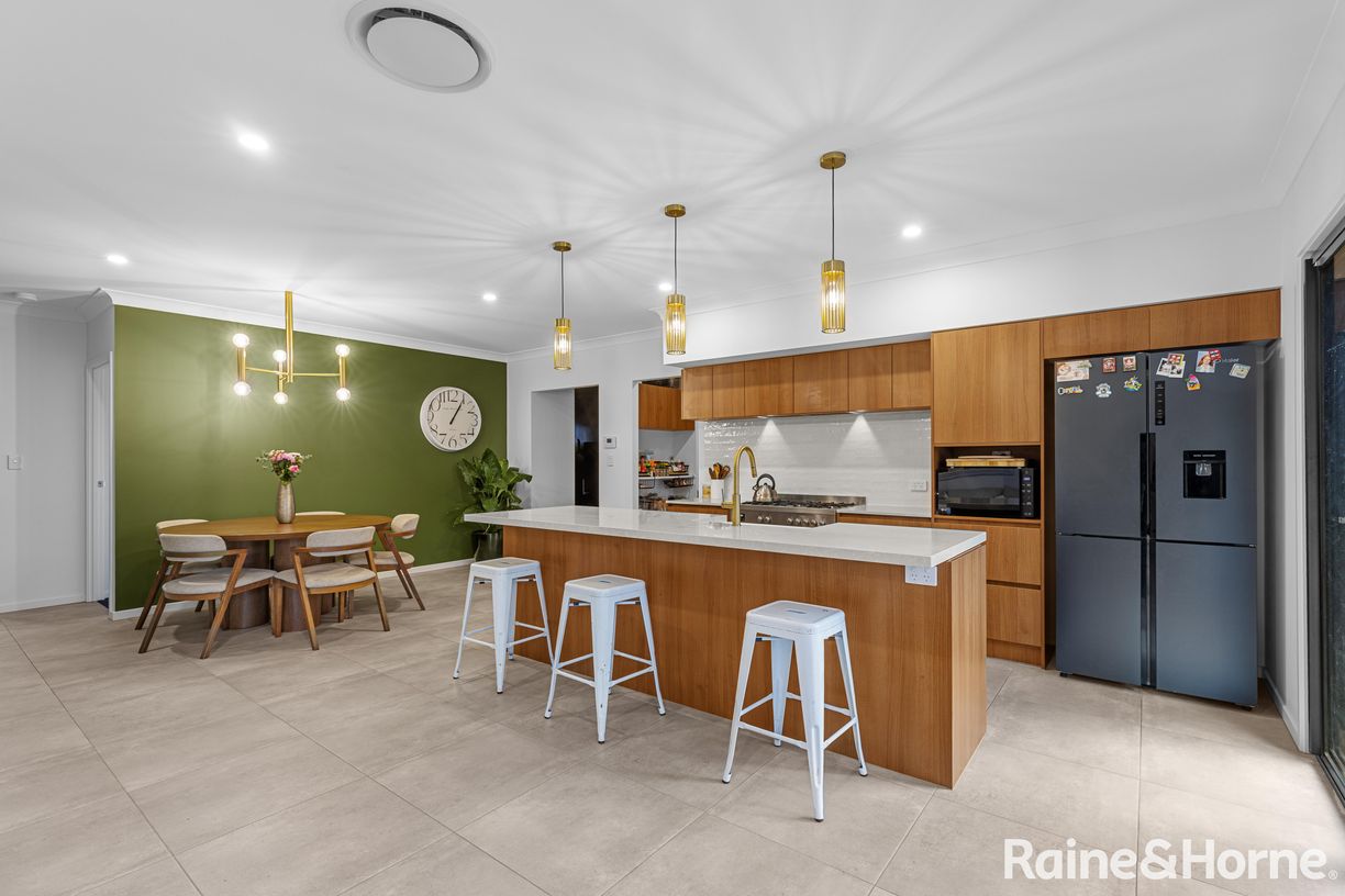 40 Blue Wren Place — photo from Raine & Horne Noosa Hinterland