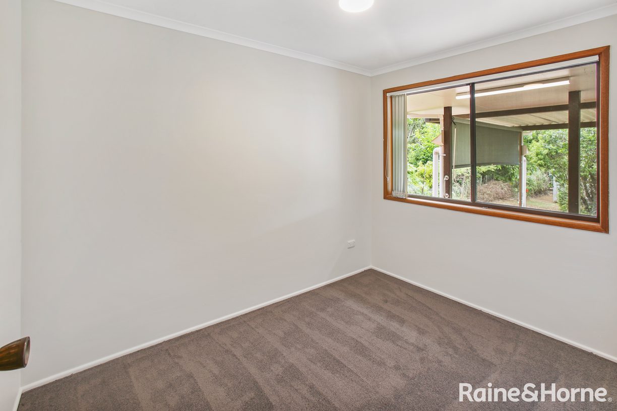 9 Tree Street — photo 6 of 9