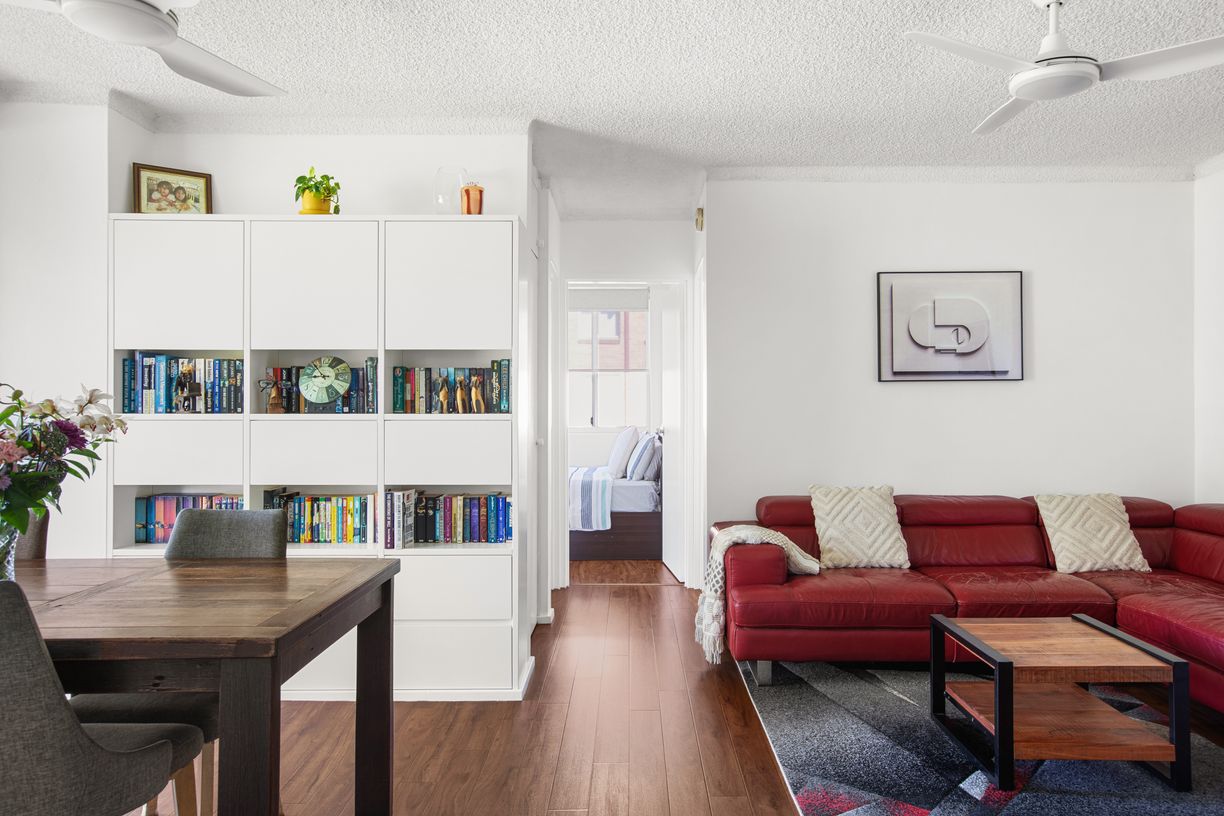 38/22 Ness Avenue — photo 3 of 11