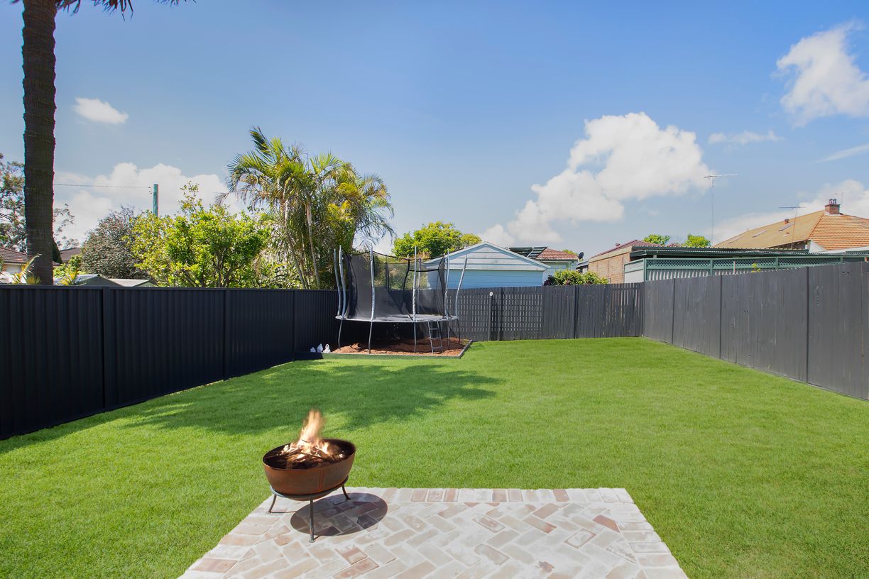 23 Allibone Street — photo 4 of 12
