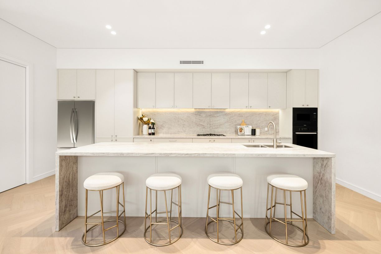 42 Portland Street — photo 5 of 12