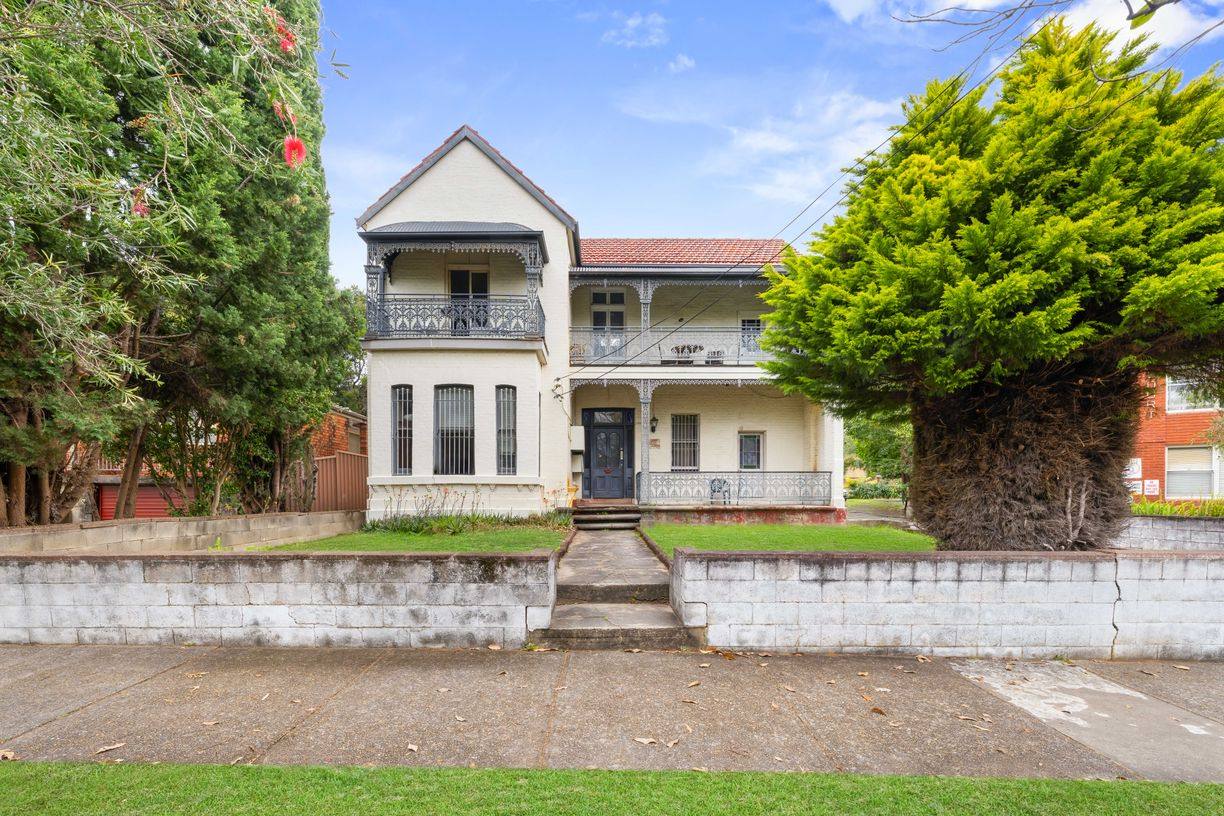 6 Webbs Avenue — photo 9 of 14
