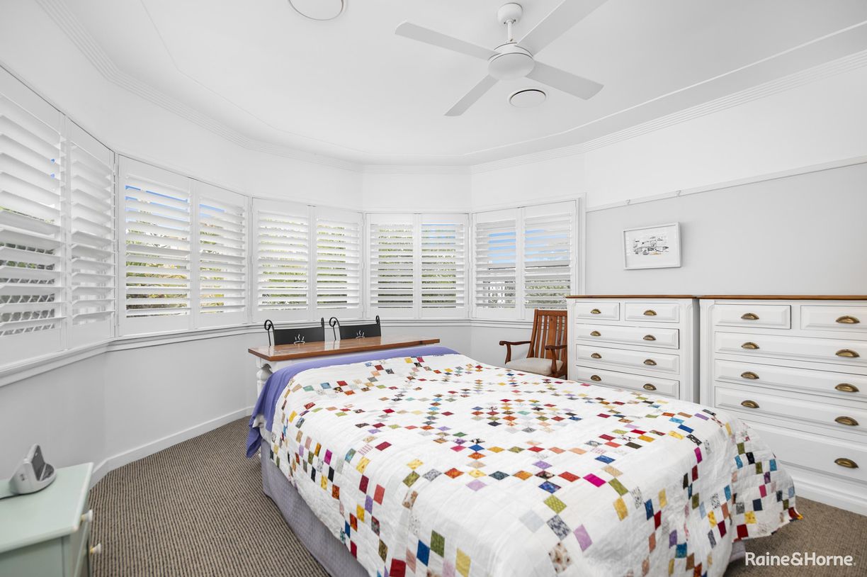 124 Marks Point Road — photo 11 of 25