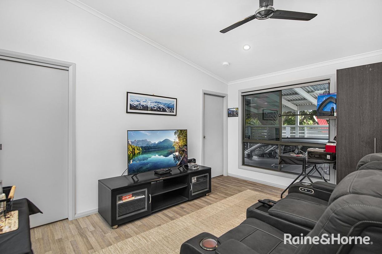 166/1a Kalaroo Road — photo 3 of 11