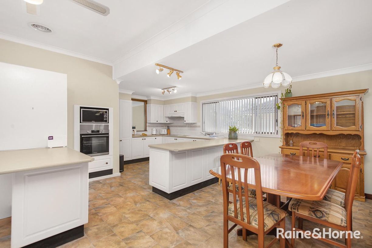 17 Livingstone Street — photo 8 of 20