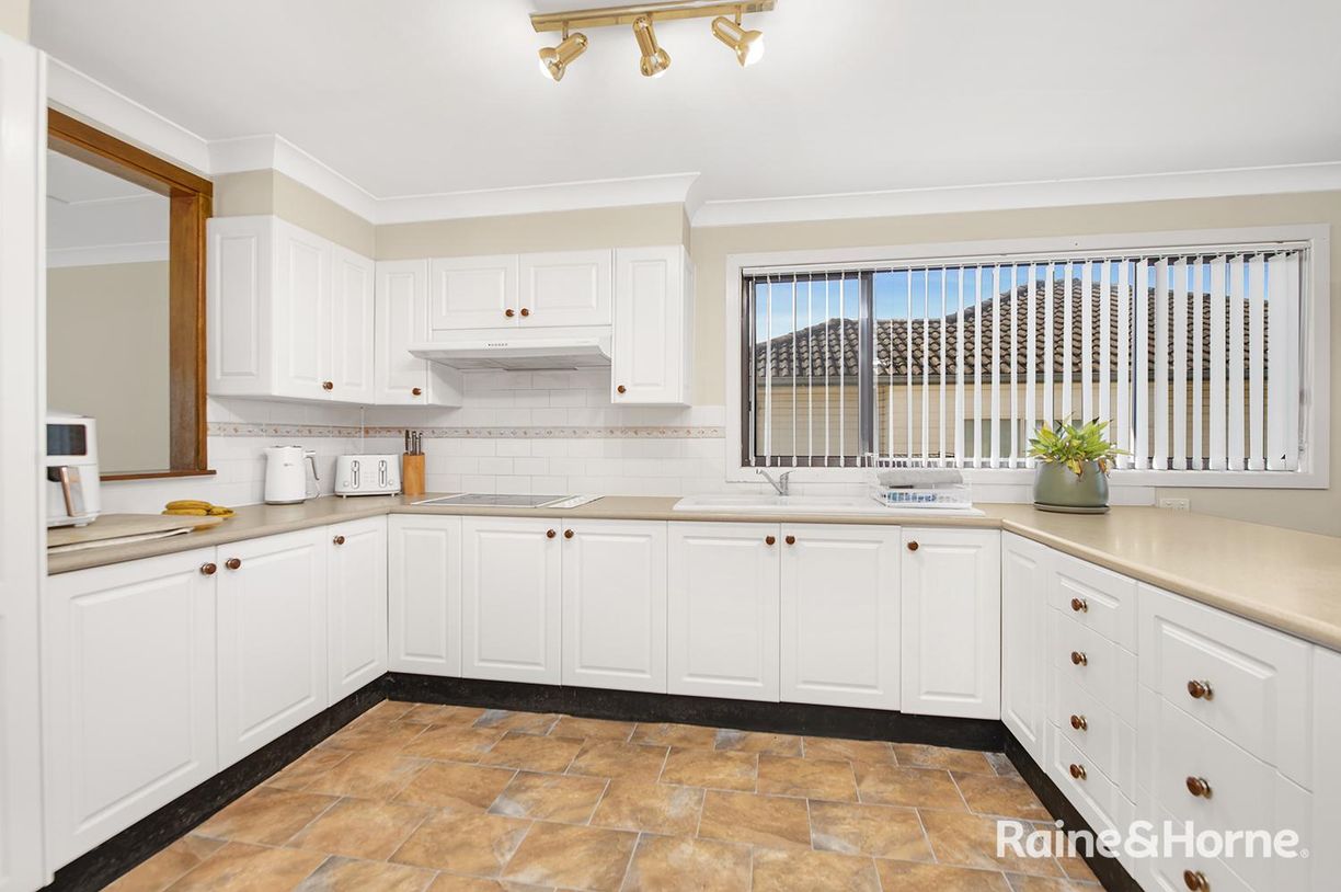 17 Livingstone Street — photo 7 of 20