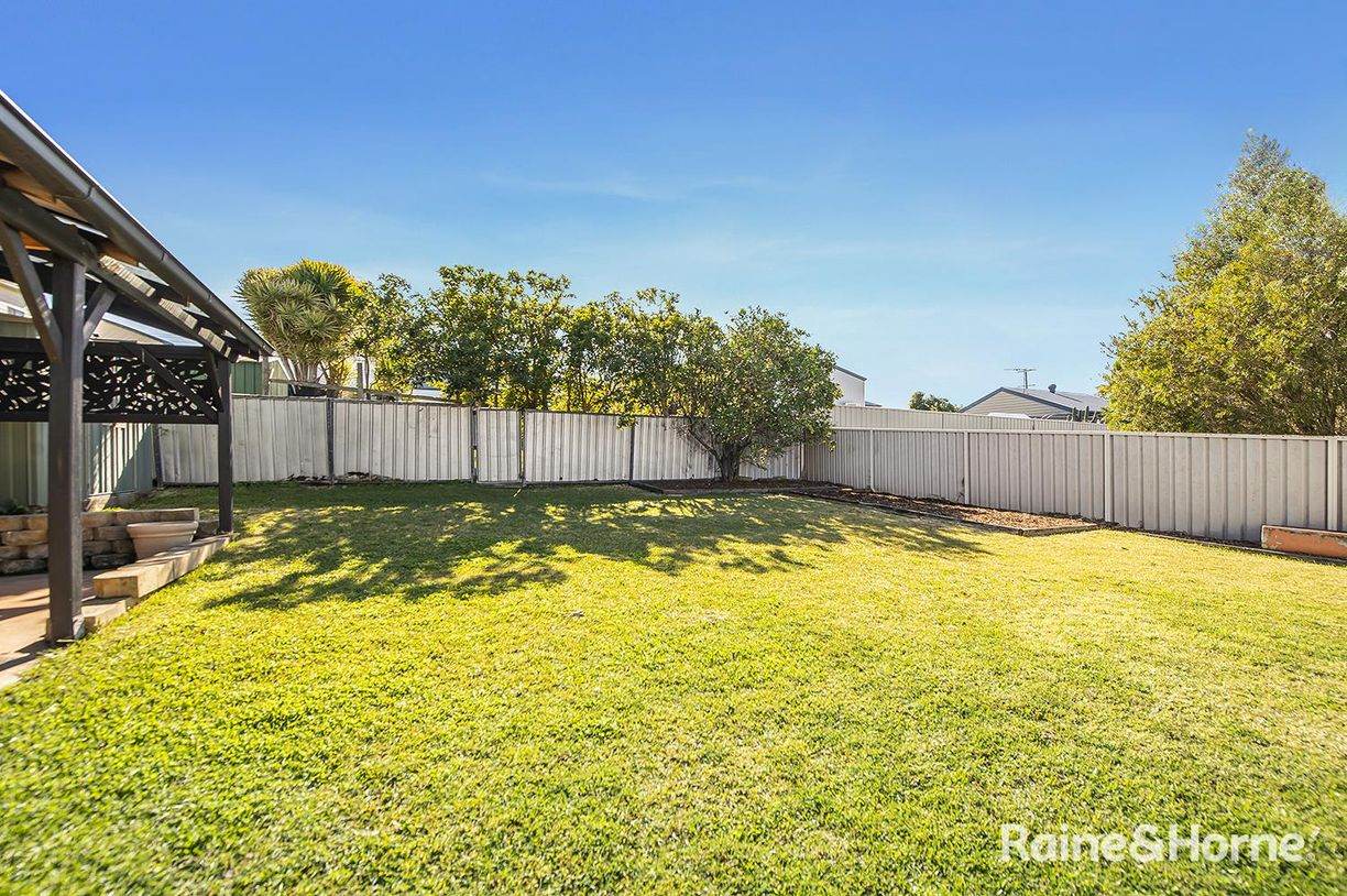17 Livingstone Street — photo 16 of 20