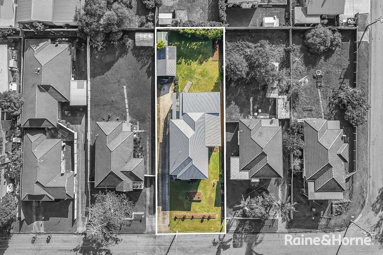 17 Livingstone Street — photo 17 of 20