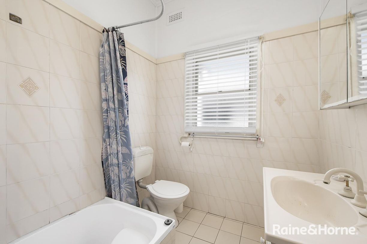 21 Maude Street — photo 7 of 19