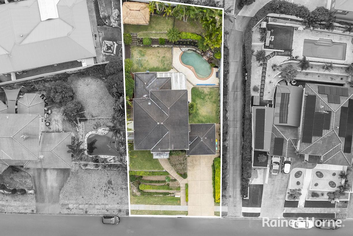 28 Green Point Drive — photo 20 of 22