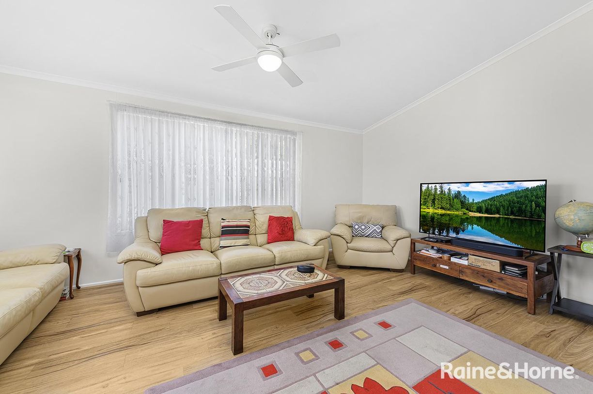 130/81 Kalaroo Road — photo 2 of 17
