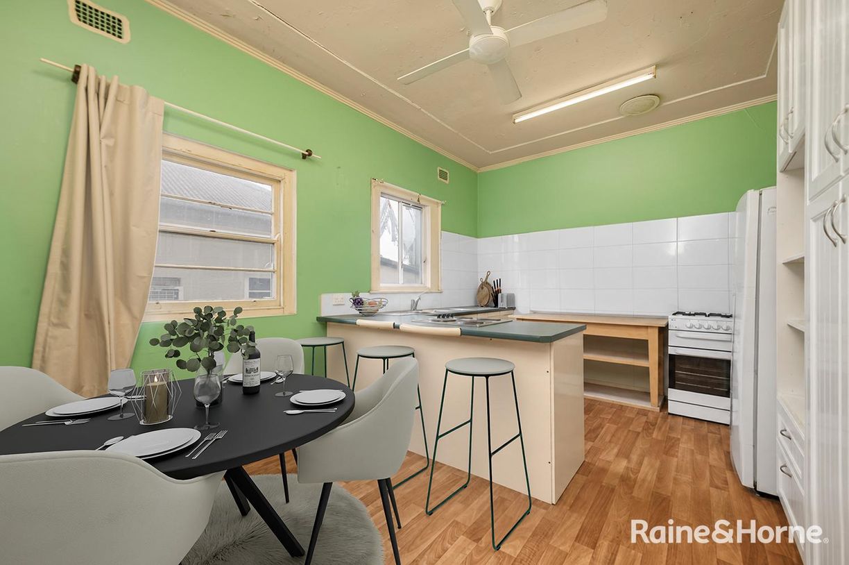 107 Woodstock Street — photo 7 of 15