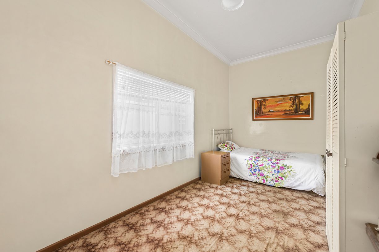 16 Glover Street — photo 13 of 24