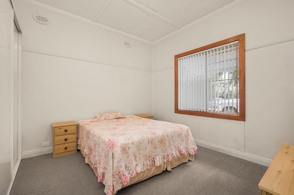 16 Glover Street — photo 5 of 24