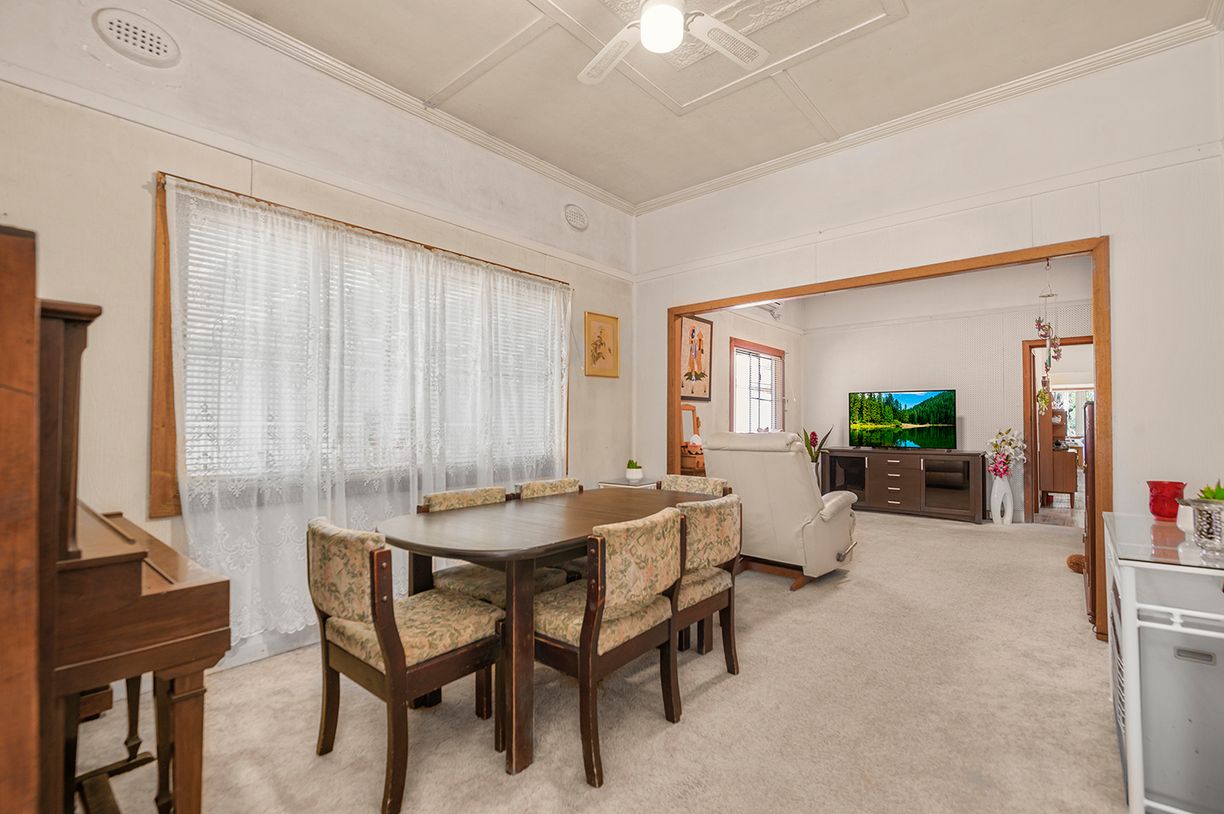 16 Glover Street — photo 4 of 24