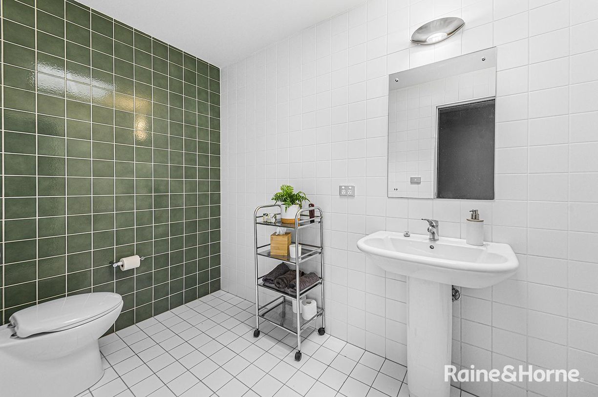 8 Cockatoo Court — photo 11 of 30