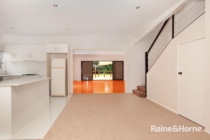13 Fraser Road — photo 3 of 8