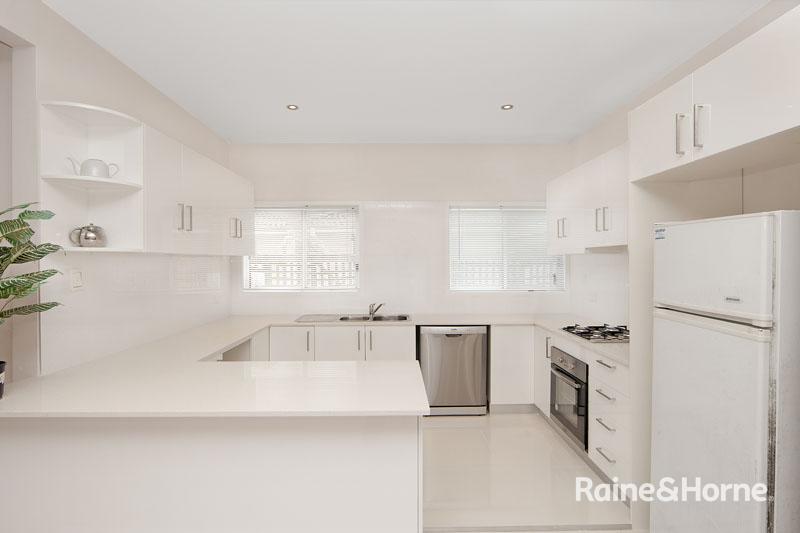 13 Fraser Road — photo 4 of 8