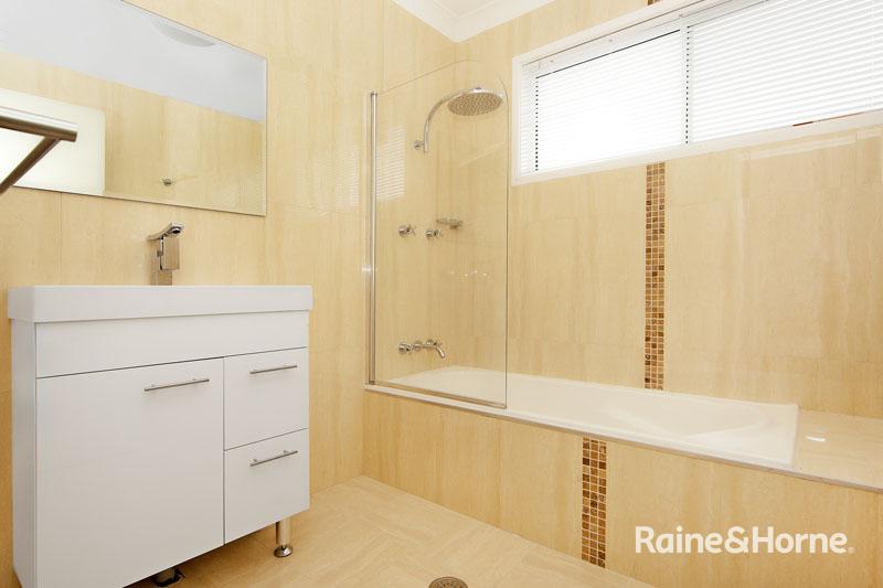 13 Fraser Road — photo 6 of 8