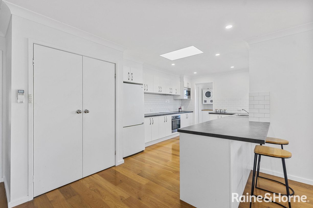 356 Lakedge Avenue — photo 3 of 14