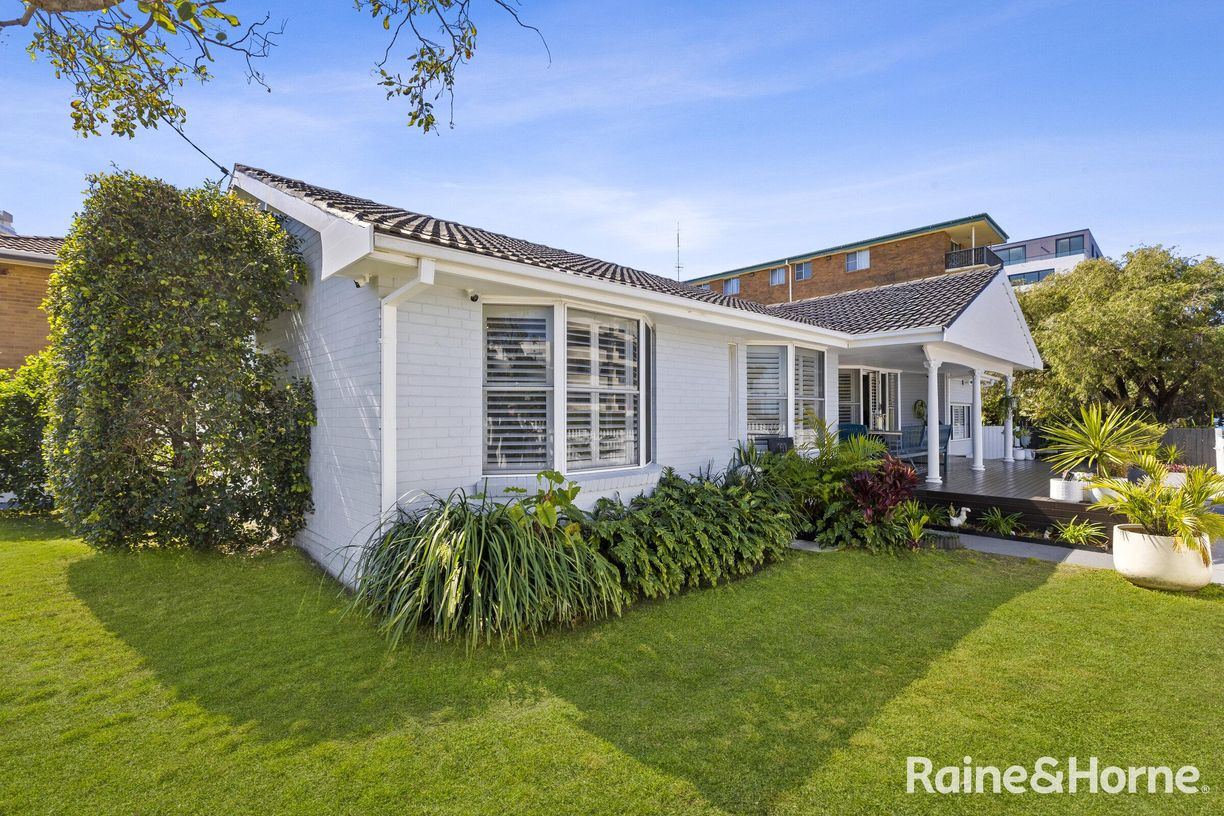 36 Dening Street — photo from Raine & Horne Killarney Vale | The Entrance