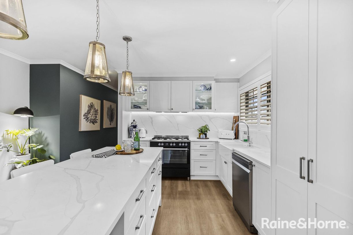 36 Dening Street — photo 3 of 22