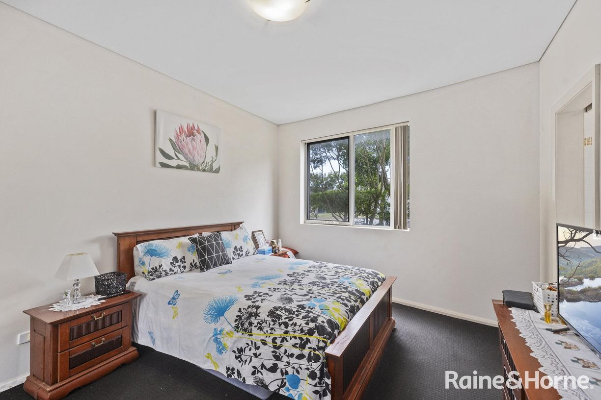 15/2 Boondilla Road — photo 4 of 6