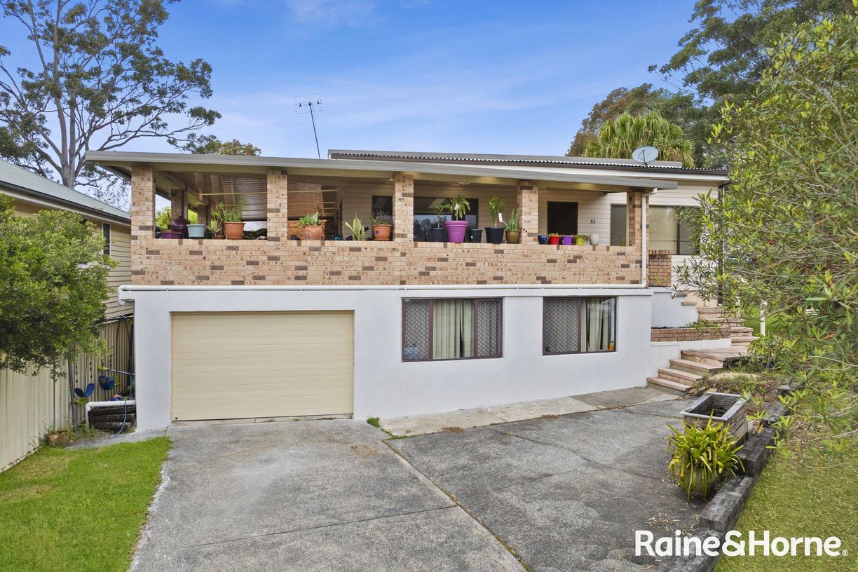 53 Kilkenny Parade — photo from Raine & Horne Killarney Vale | The Entrance
