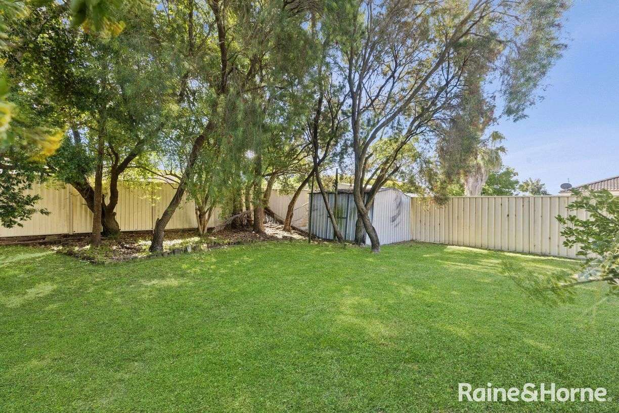 9 MacArthur Street — photo 11 of 15