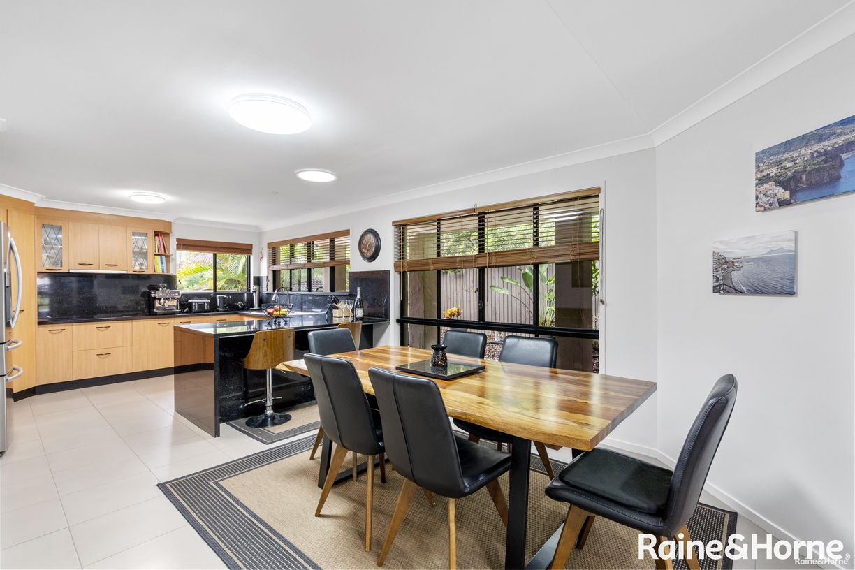 76 Kununurra Crescent — photo 6 of 29