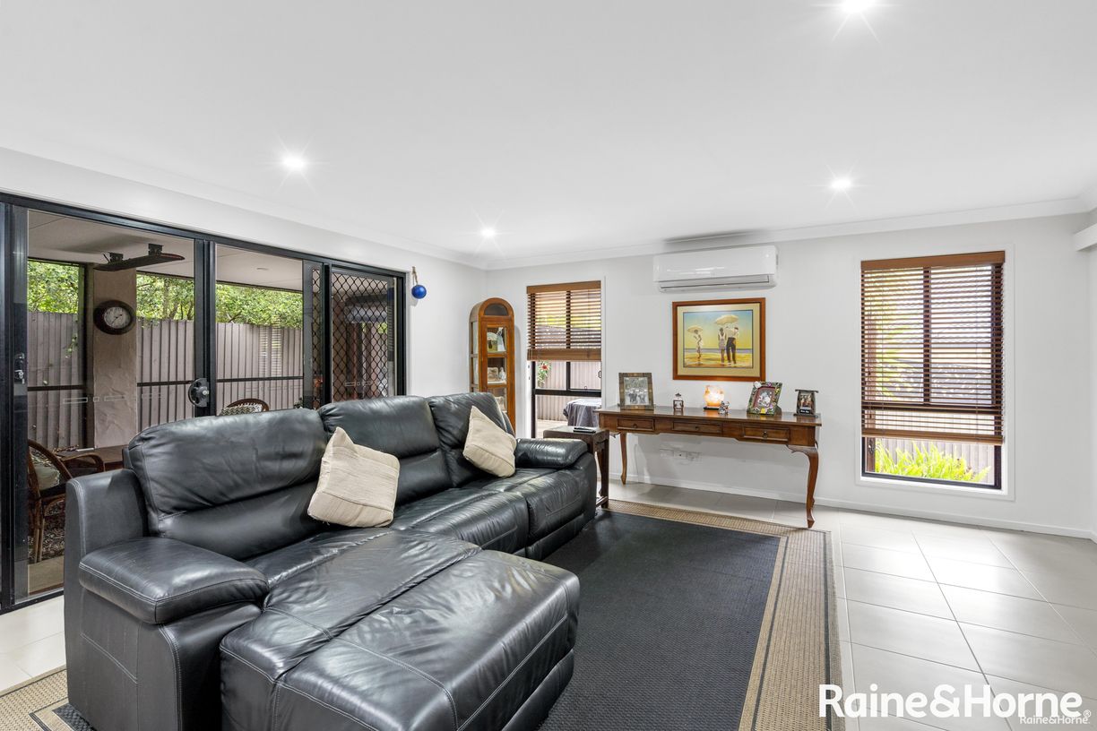 76 Kununurra Crescent — photo 8 of 29