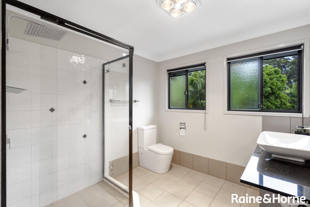 76 Kununurra Crescent — photo 12 of 29