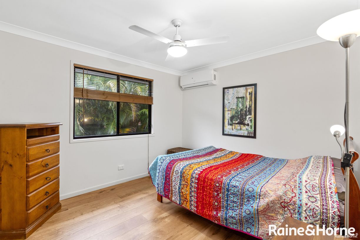 76 Kununurra Crescent — photo 13 of 29