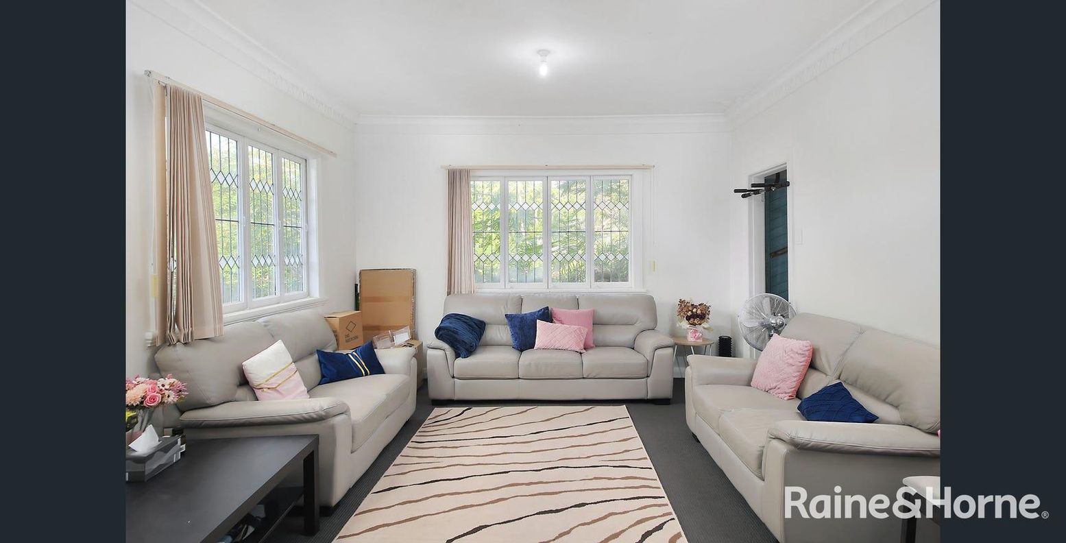 27 Ansdell Street — photo 4 of 14