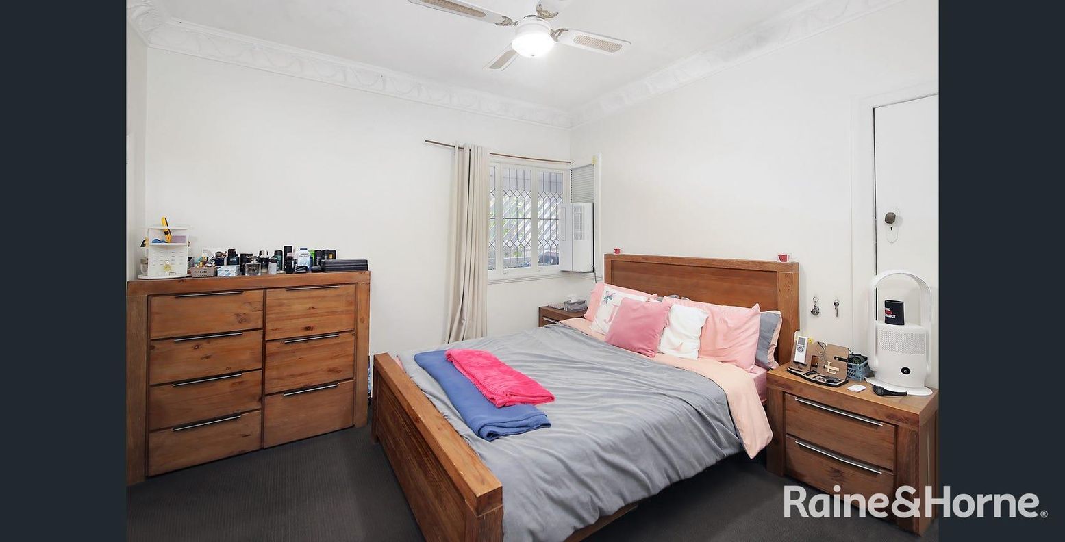 27 Ansdell Street — photo 8 of 14