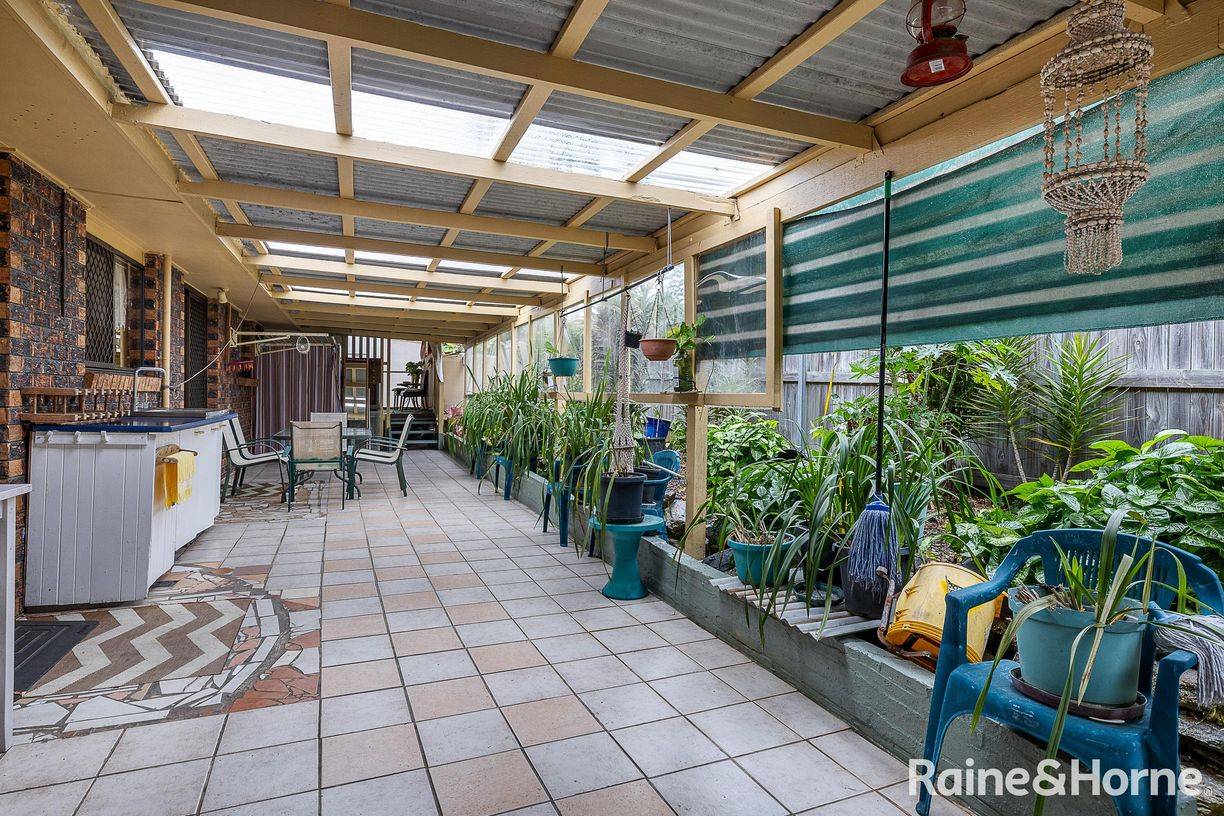 48 Lobelia Avenue — photo 19 of 27